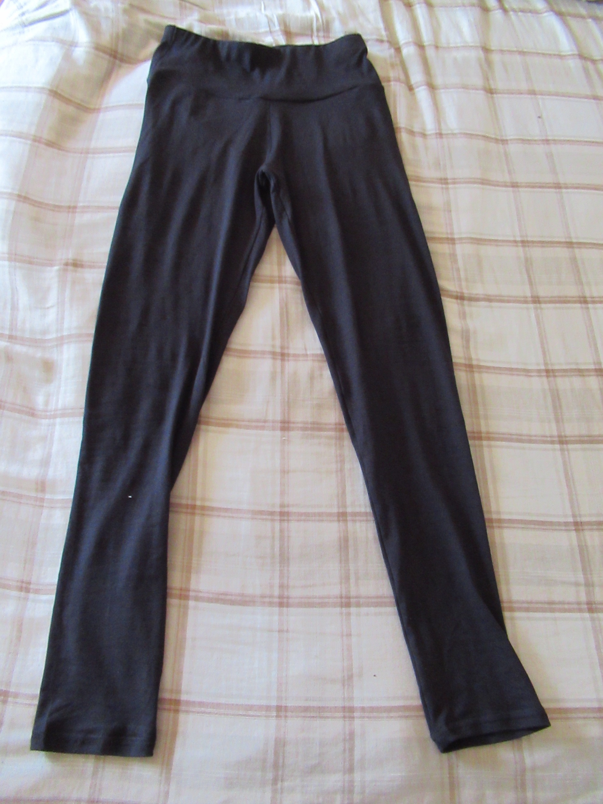 Booty scrunch butt-lifting pants with ruching -- black, front view; "scrunch butt" ruched butt-lifting pants alone