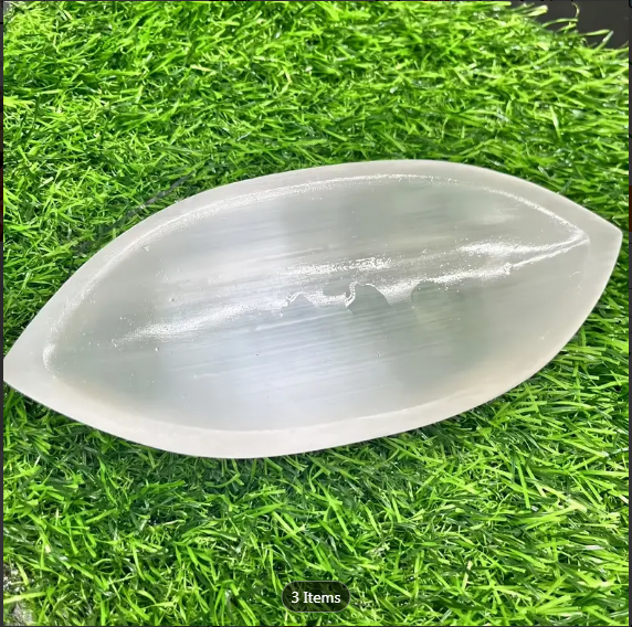 leaf-shaped selenite plate from Temu promo ad