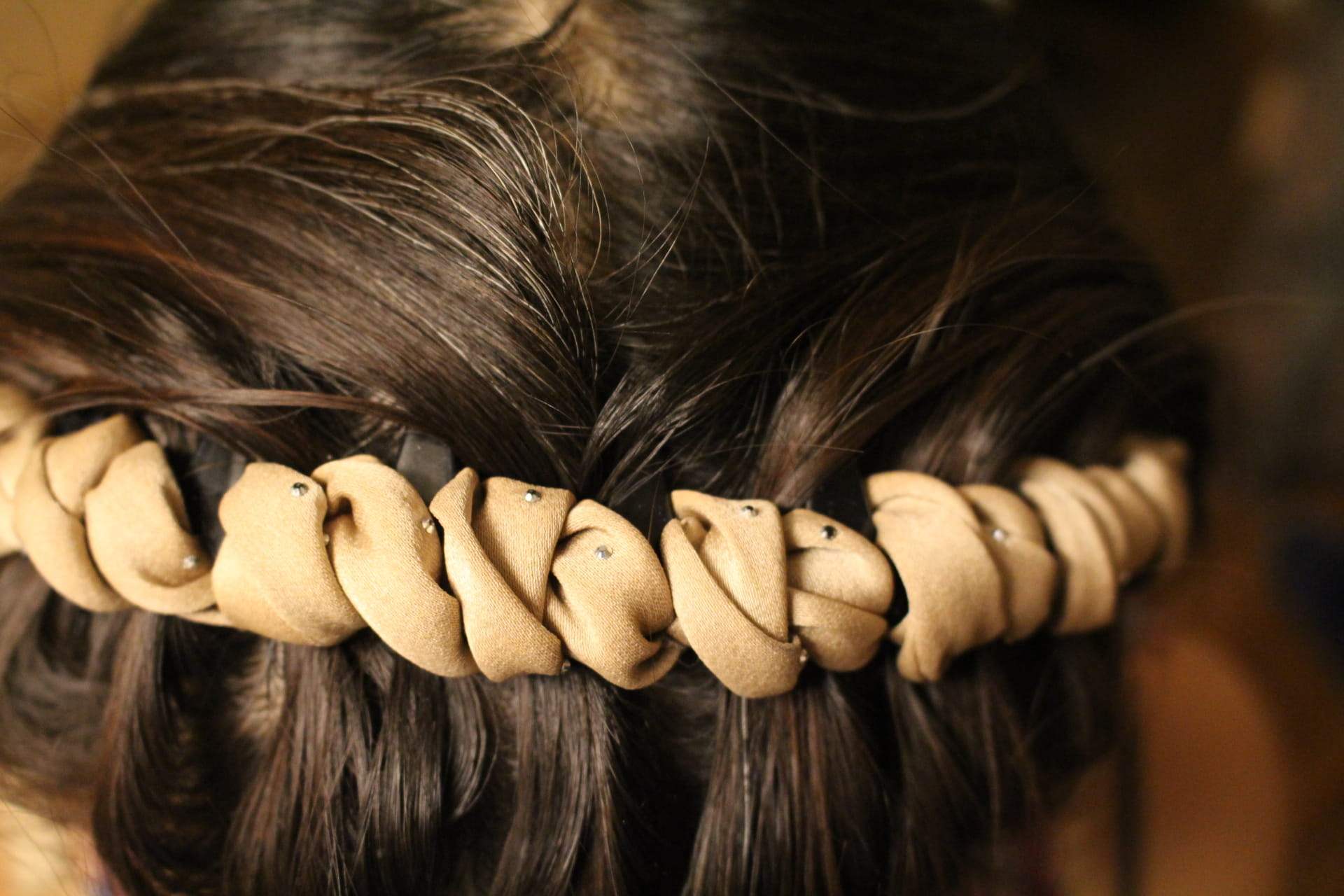 volumizing headband from top view