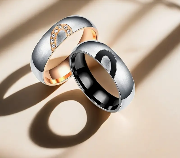 half-heart couple rings taken from Temu promo ad
