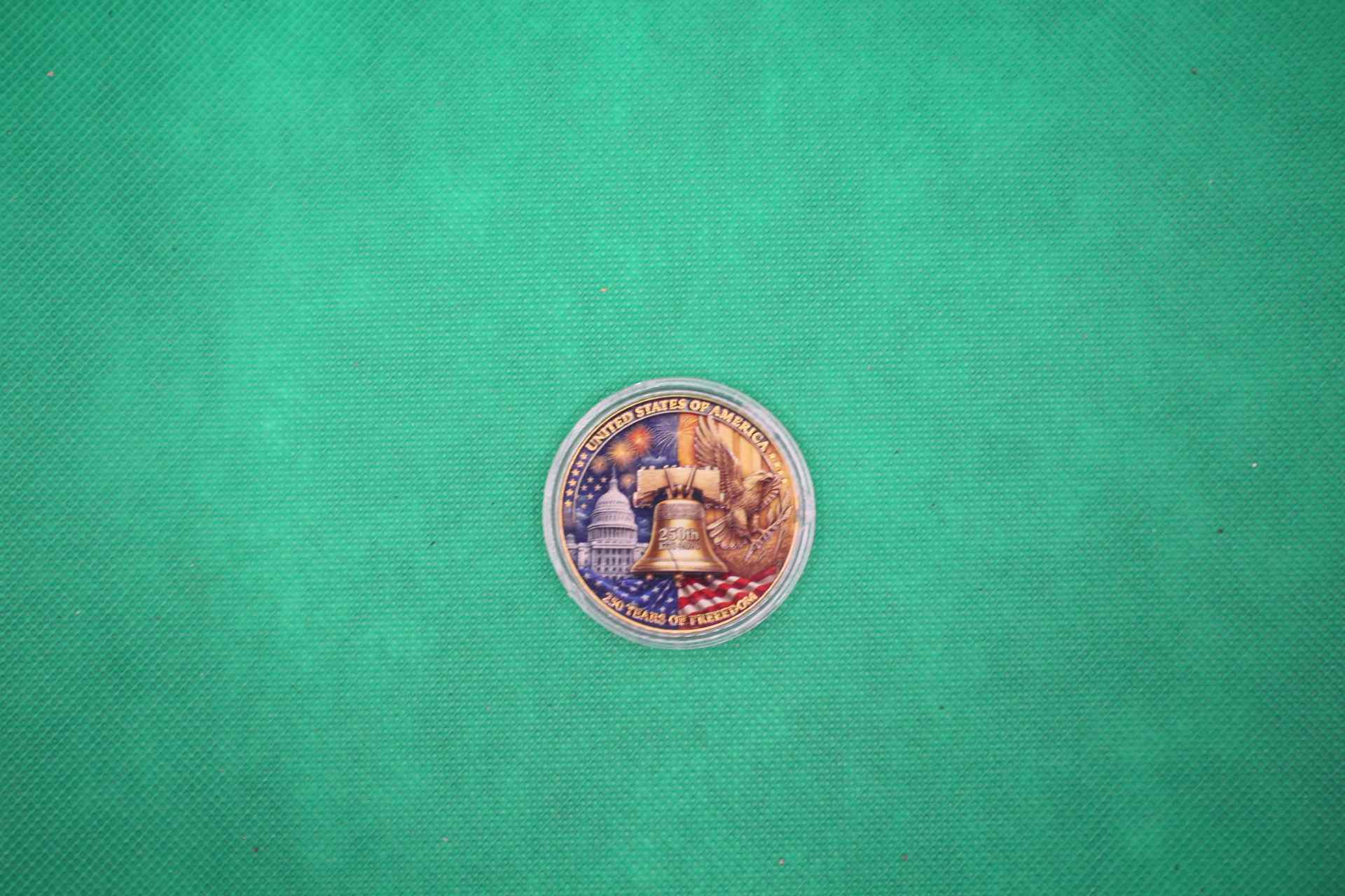 America 250 anniversary commemorative coin design in casing
