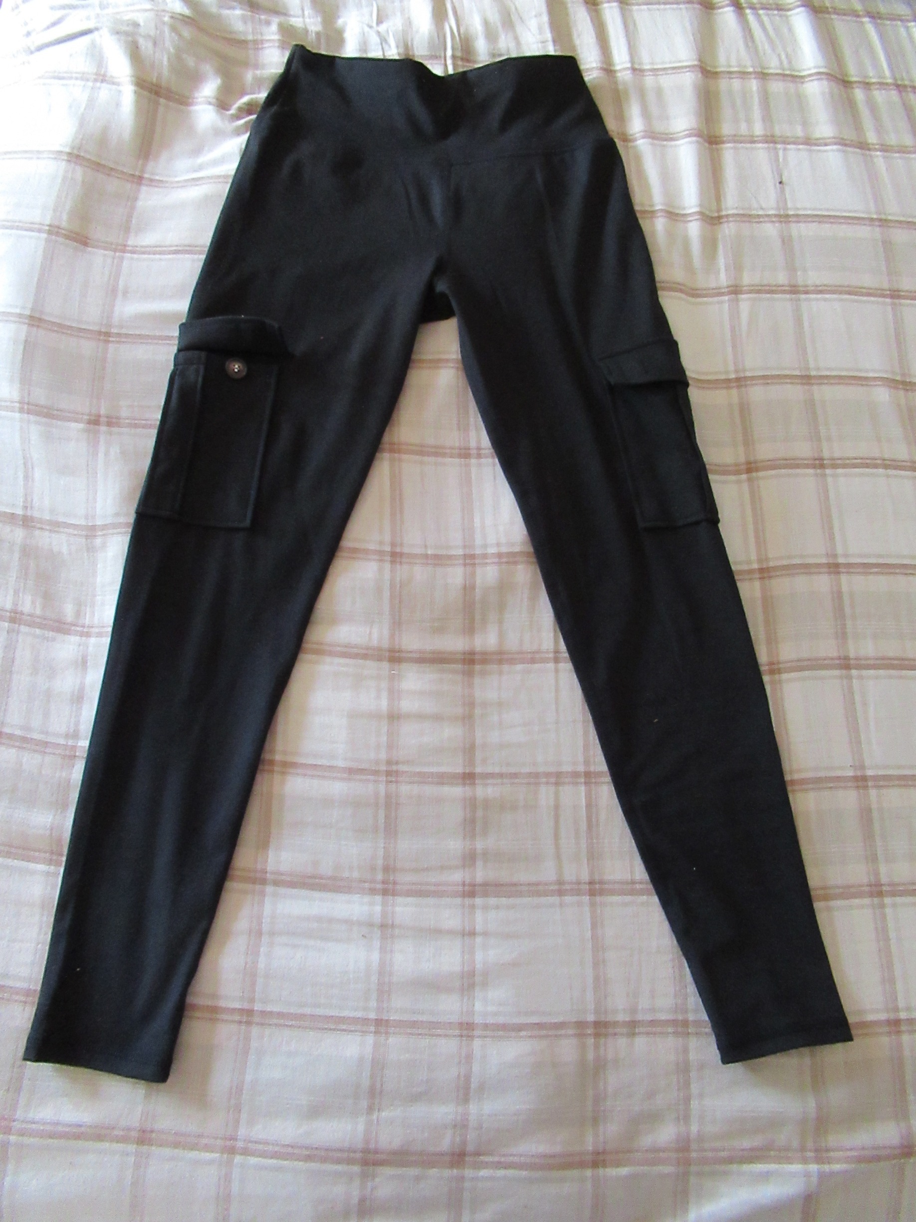 cargo butt-lifting pants with pockets -- black, front view, cargo-style butt-lifting pants alone