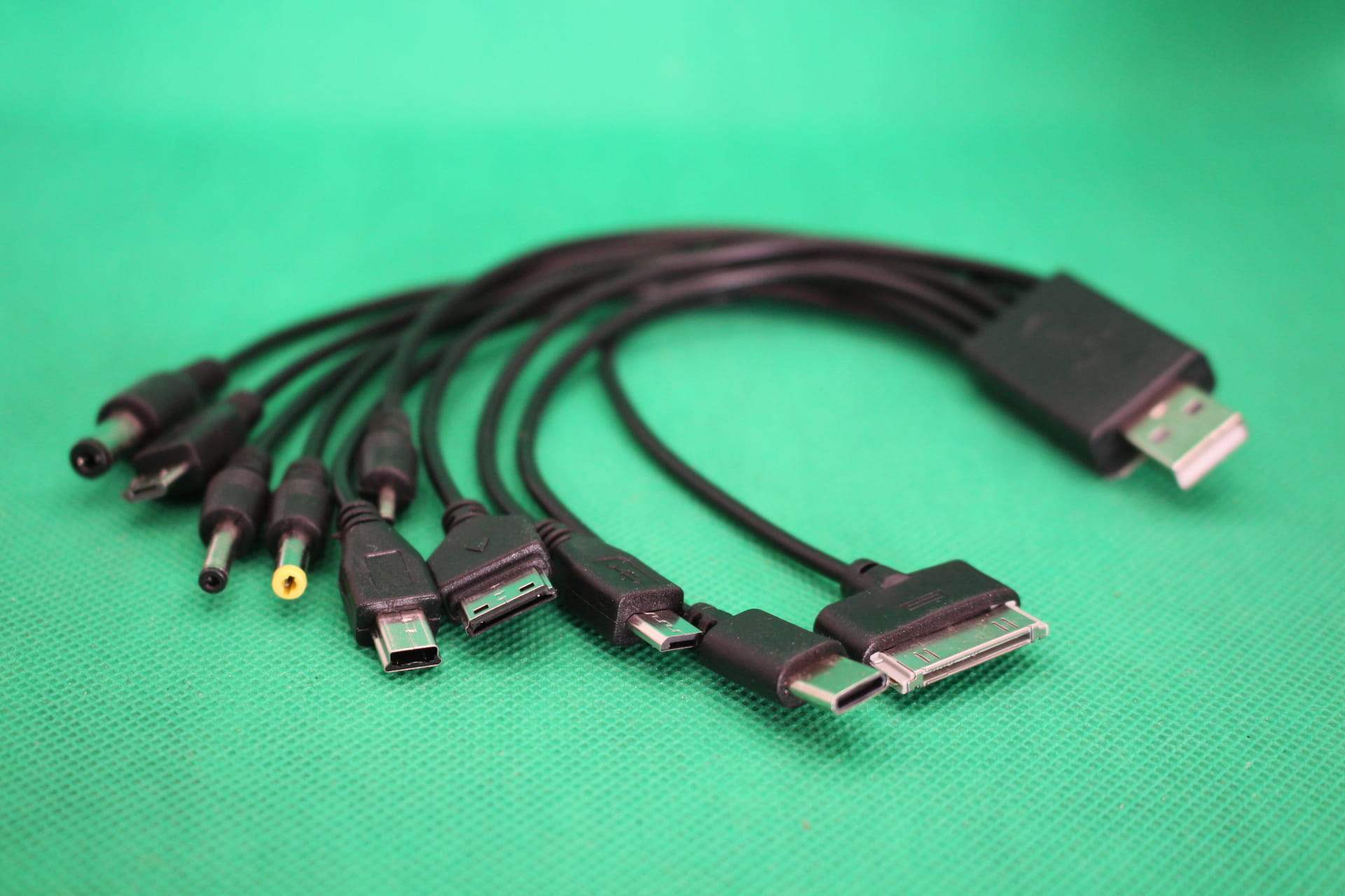 black ten in one multi charger cable, top view