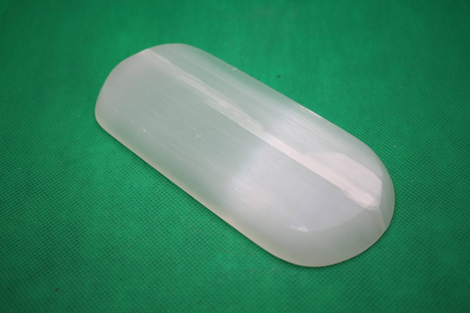 rectangular selenite plate bottom long view